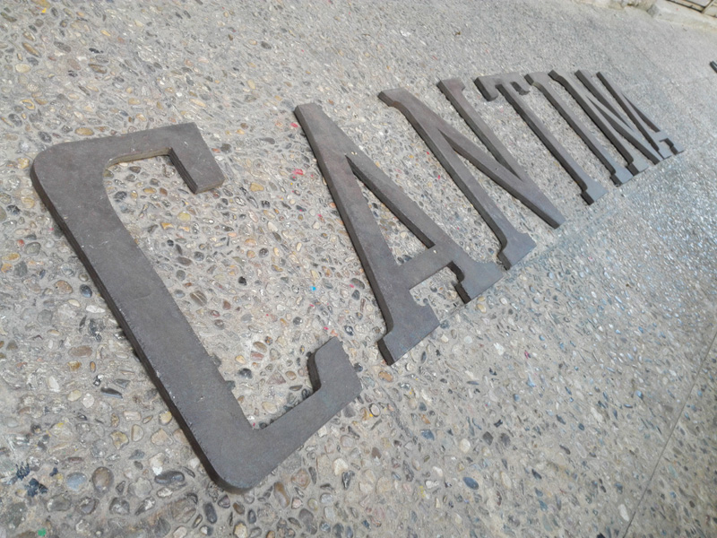 cartel letras cantina madera 45x14-37x1.5 1u